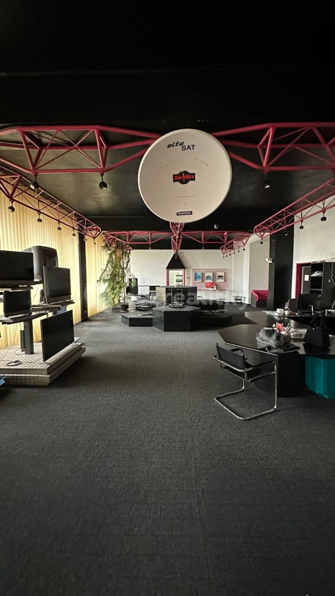 Pronájem nebytového prostoru 500 m², Zahradní, Klatovy, Plzeňský kraj Pronájem nebytového prostoru 500 m², Zahradní, Klatovy, Plzeňský kraj