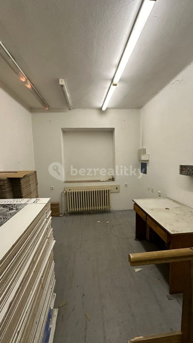 Pronájem nebytového prostoru 500 m², Zahradní, Klatovy, Plzeňský kraj Pronájem nebytového prostoru 500 m², Zahradní, Klatovy, Plzeňský kraj