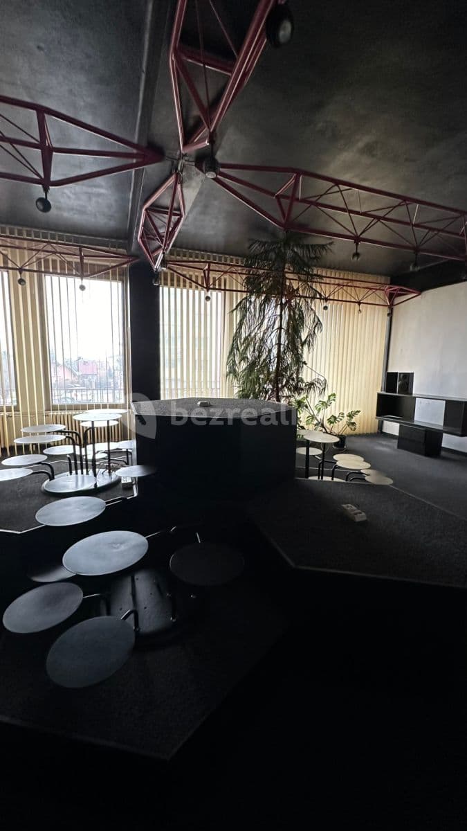 Pronájem nebytového prostoru 500 m², Zahradní, Klatovy, Plzeňský kraj Pronájem nebytového prostoru 500 m², Zahradní, Klatovy, Plzeňský kraj