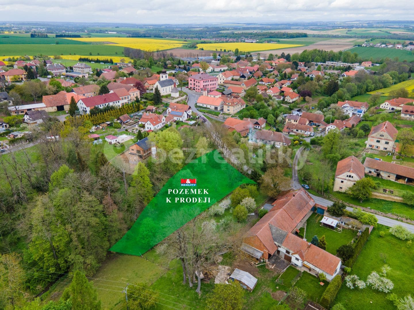 Prodej pozemku 2.616 m², Morašice, Pardubický kraj