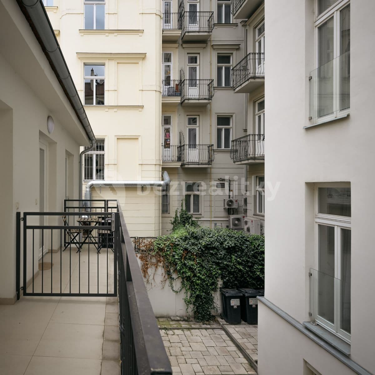 Prodej bytu 1+kk 27 m², Příčná, Praha, Praha