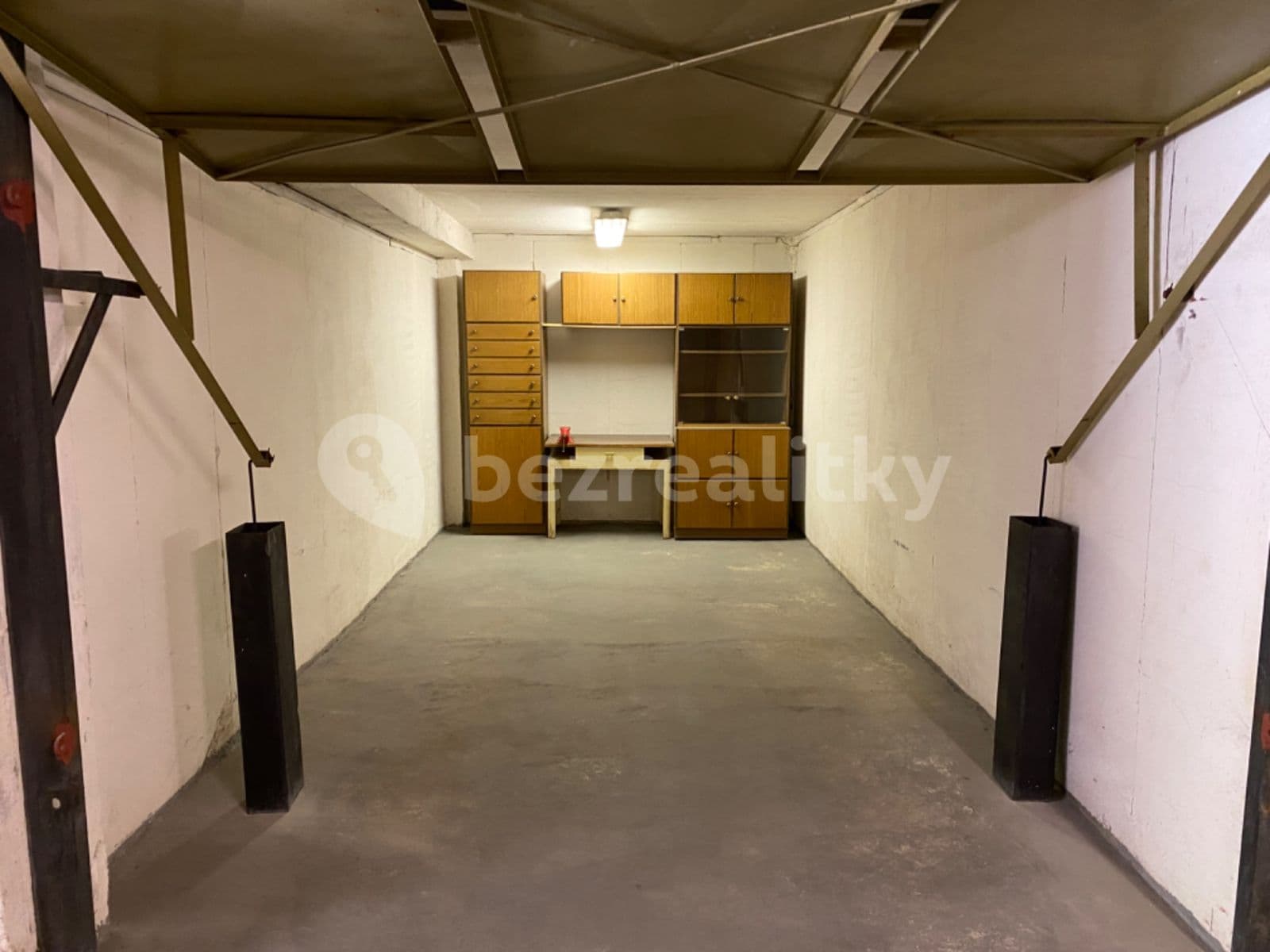 Prodej garáže 18 m², Na Okraji, Praha, Praha