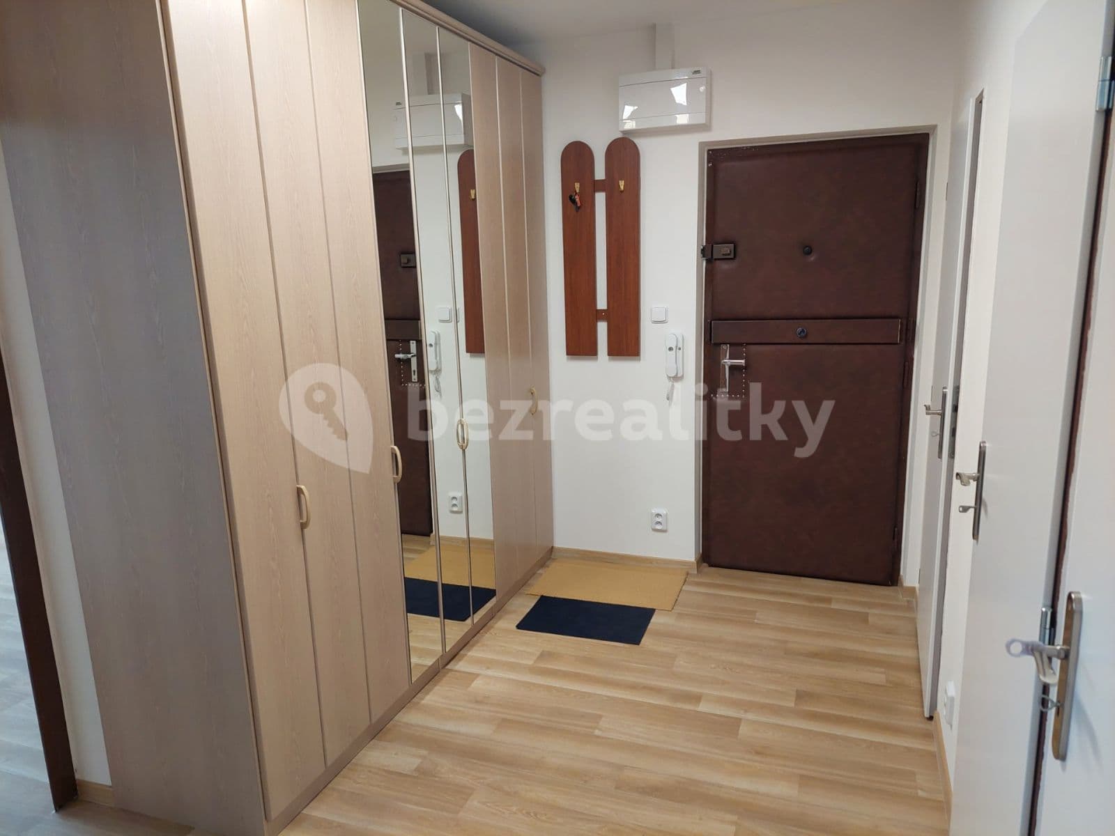 Pronájem bytu 3+1 77 m², Kryštofova, Praha, Praha