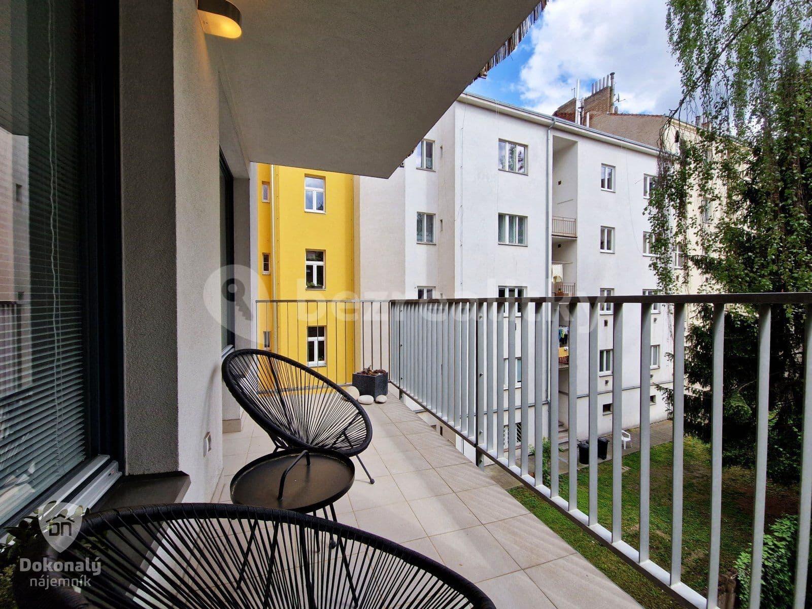 Pronájem bytu 2+kk 50 m², Pod Barvířkou, Praha, Praha