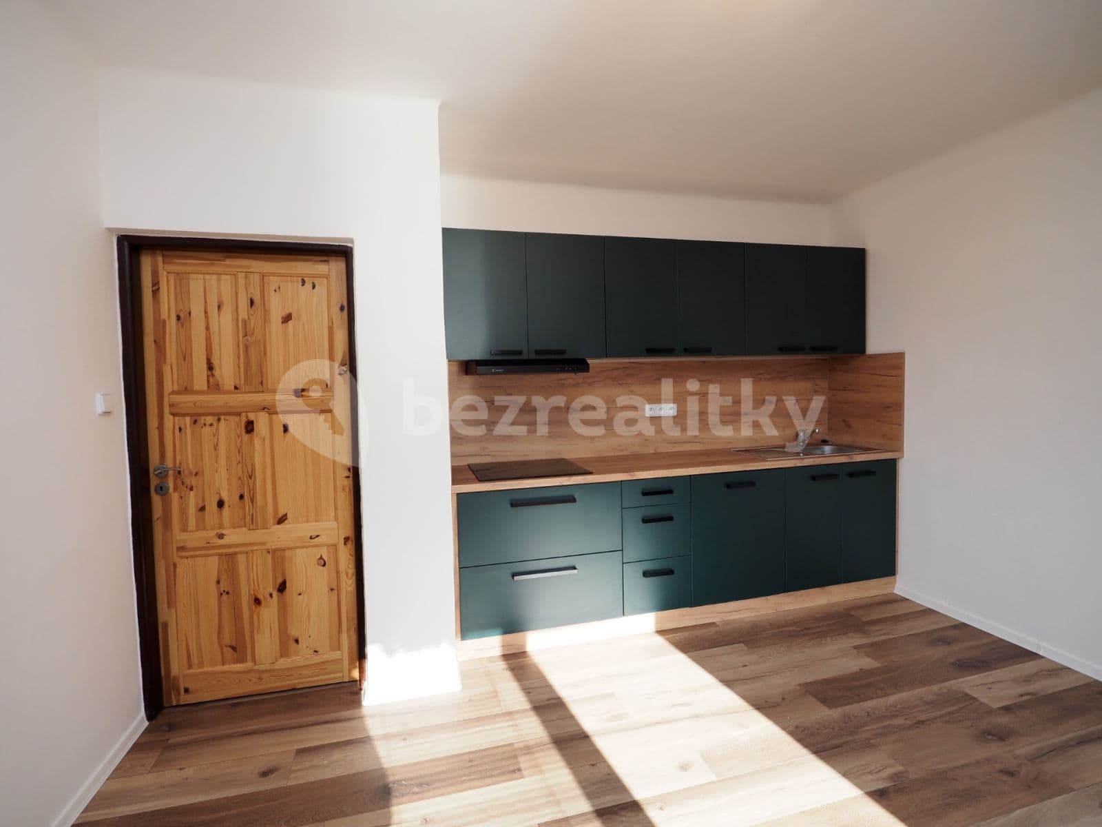 Pronájem bytu 2+1 65 m², Beskydská, Praha, Praha Pronájem bytu 2+1 65 m², Beskydská, Praha, Praha