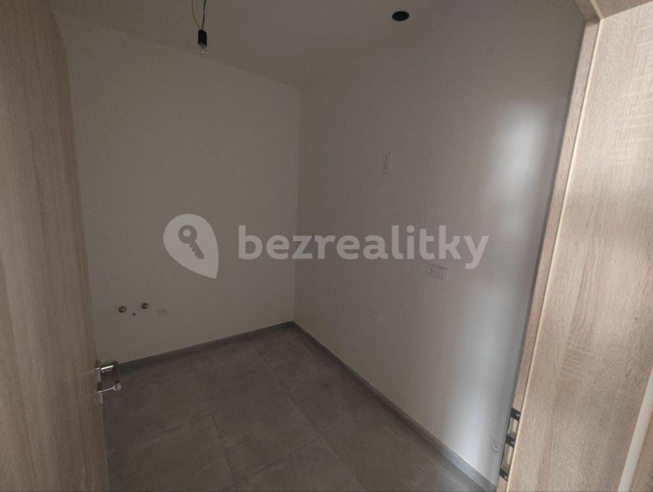 Prodej bytu 2+1 39 m², V Pitkovičkách, Praha, Praha