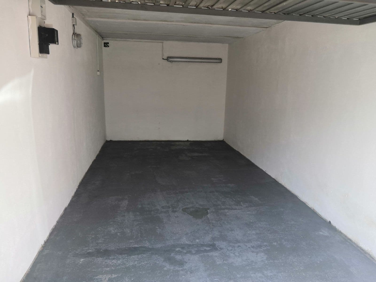 Pronájem garáže 17 m², Houdova, Praha, Praha Pronájem garáže 17 m², Houdova, Praha, Praha