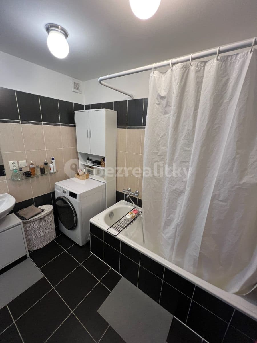 Prodej bytu 2+kk 45 m², Pelušková, Praha, Praha Prodej bytu 2+kk 45 m², Pelušková, Praha, Praha