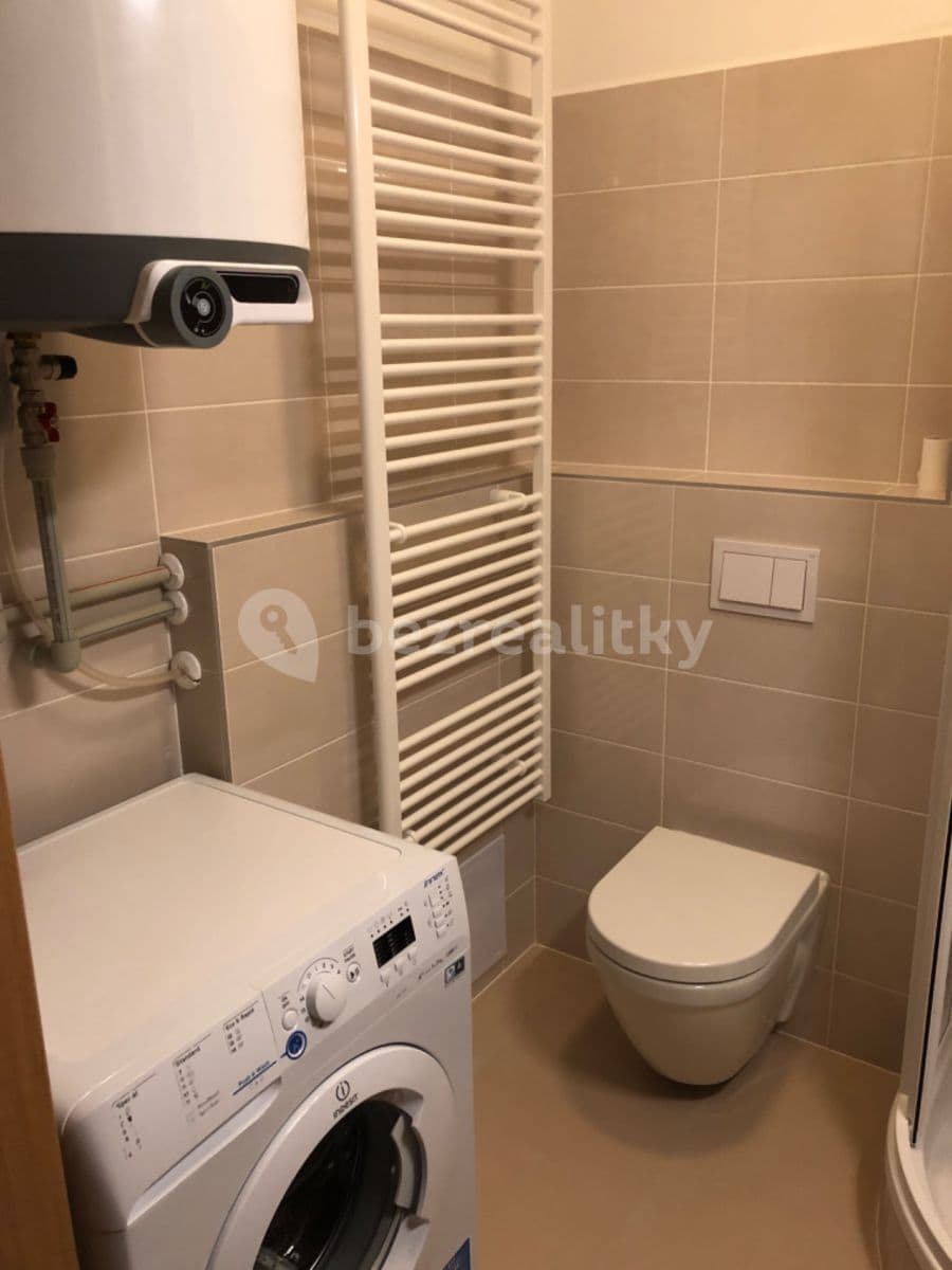 Pronájem bytu 1+kk 27 m², Bolzanova, Chýně, Středočeský kraj Pronájem bytu 1+kk 27 m², Bolzanova, Chýně, Středočeský kraj