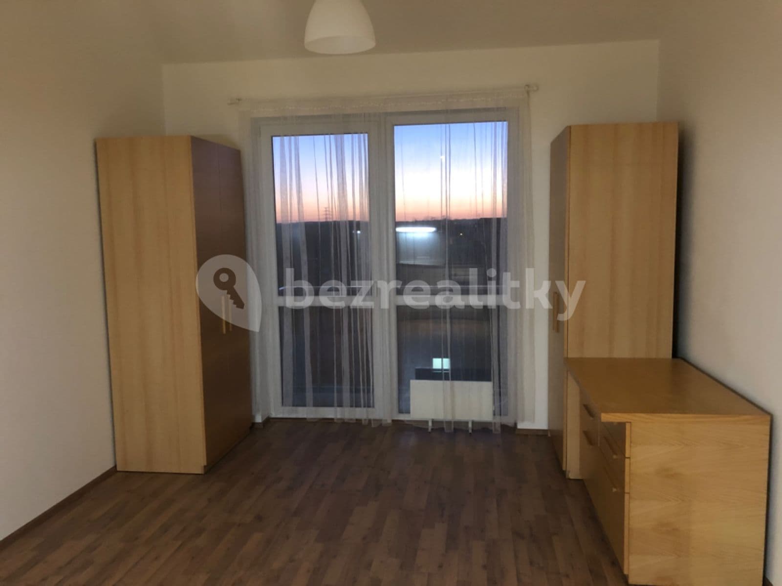 Pronájem bytu 1+kk 27 m², Bolzanova, Chýně, Středočeský kraj Pronájem bytu 1+kk 27 m², Bolzanova, Chýně, Středočeský kraj