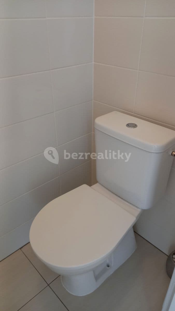 Pronájem bytu 1+1 31 m², Karáskovo náměstí, Brno, Jihomoravský kraj Pronájem bytu 1+1 31 m², Karáskovo náměstí, Brno, Jihomoravský kraj