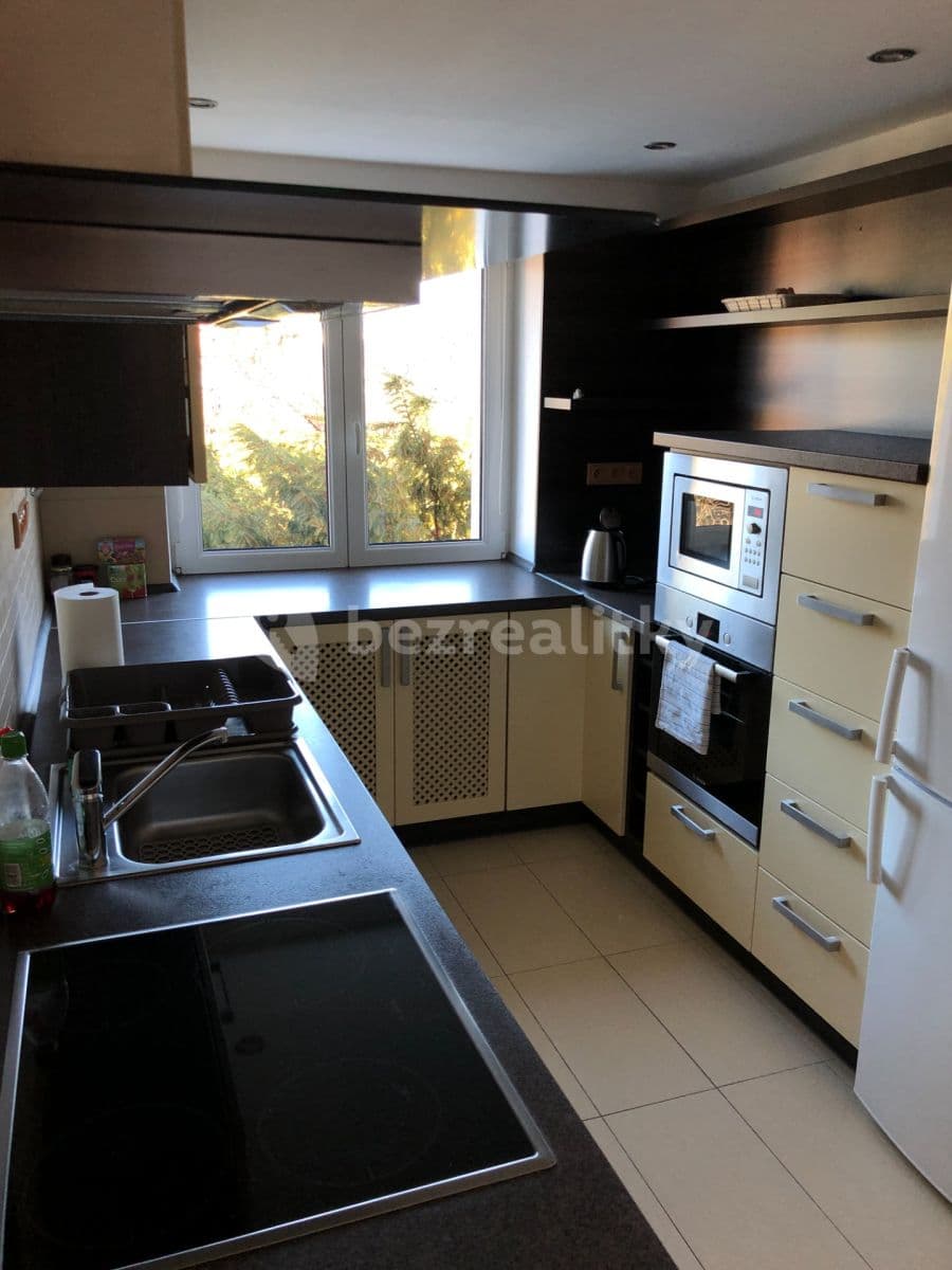 Pronájem bytu 3+1 80 m², Tvrdého, Praha, Praha Pronájem bytu 3+1 80 m², Tvrdého, Praha, Praha