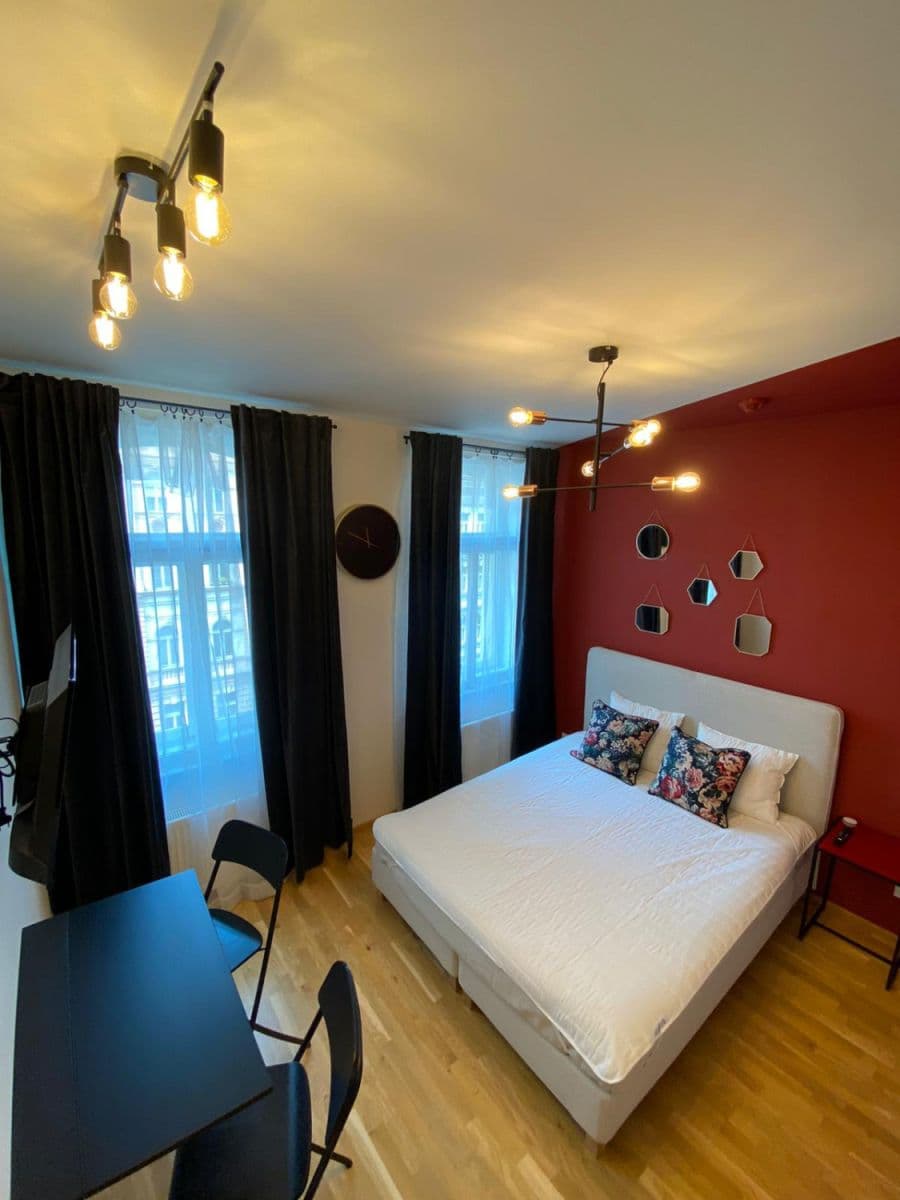 Pronájem bytu 24 m², Tyršova, Praha, Praha Pronájem bytu 24 m², Tyršova, Praha, Praha