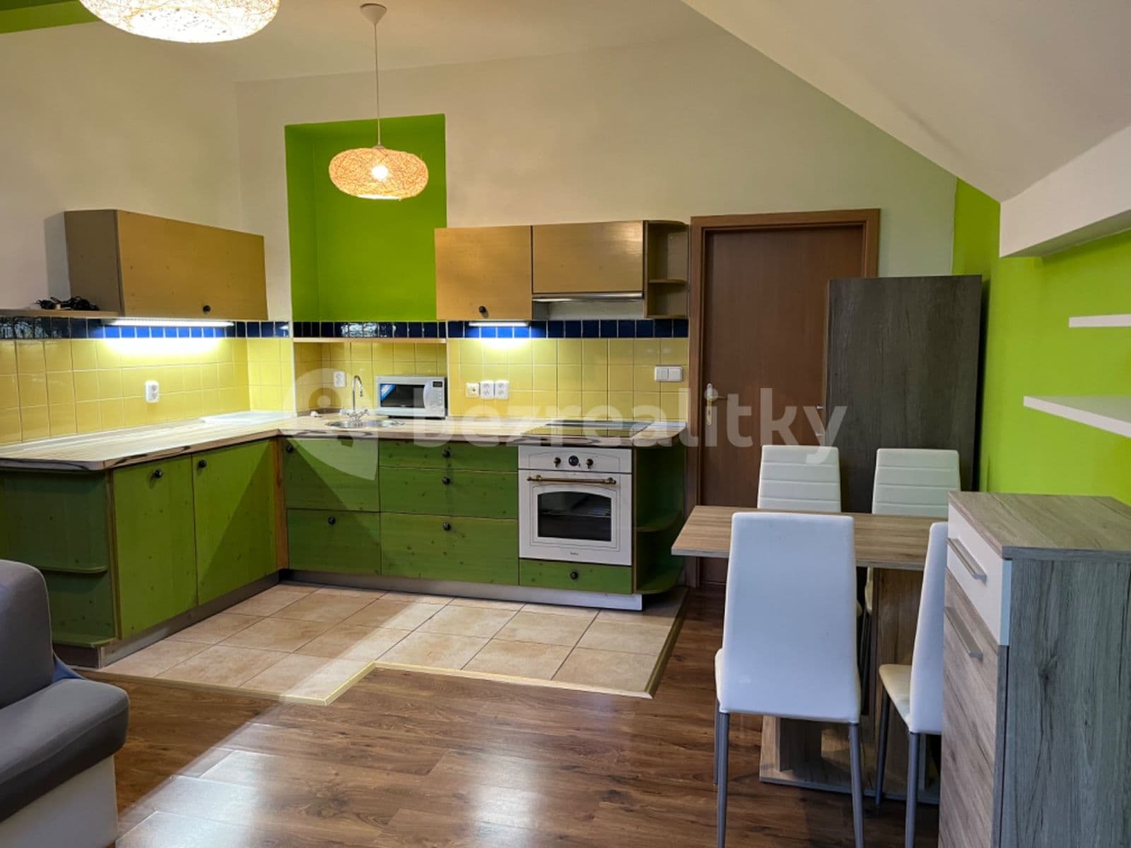 Pronájem bytu 2+kk 42 m², Valčíkova, Praha, Praha Pronájem bytu 2+kk 42 m², Valčíkova, Praha, Praha
