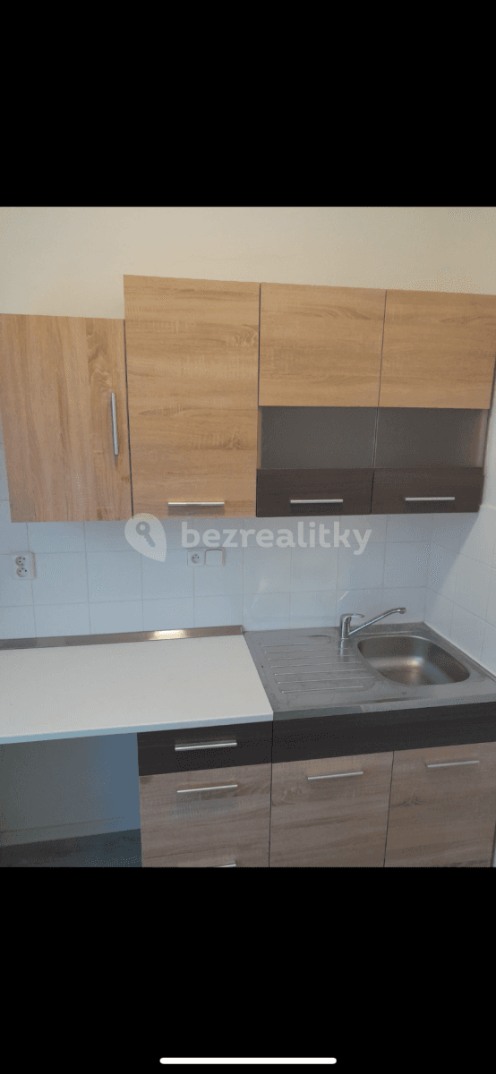 Pronájem bytu 1+kk 20 m², Chocerady, Středočeský kraj Pronájem bytu 1+kk 20 m², Chocerady, Středočeský kraj