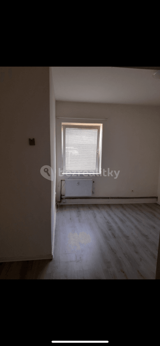 Pronájem bytu 1+kk 20 m², Chocerady, Středočeský kraj Pronájem bytu 1+kk 20 m², Chocerady, Středočeský kraj