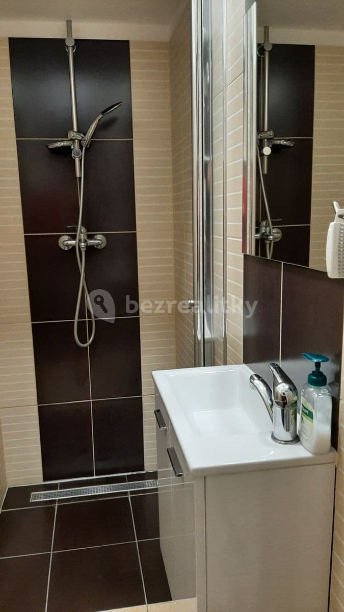 Pronájem bytu 1+kk 25 m², Poupětova, Praha, Praha Pronájem bytu 1+kk 25 m², Poupětova, Praha, Praha