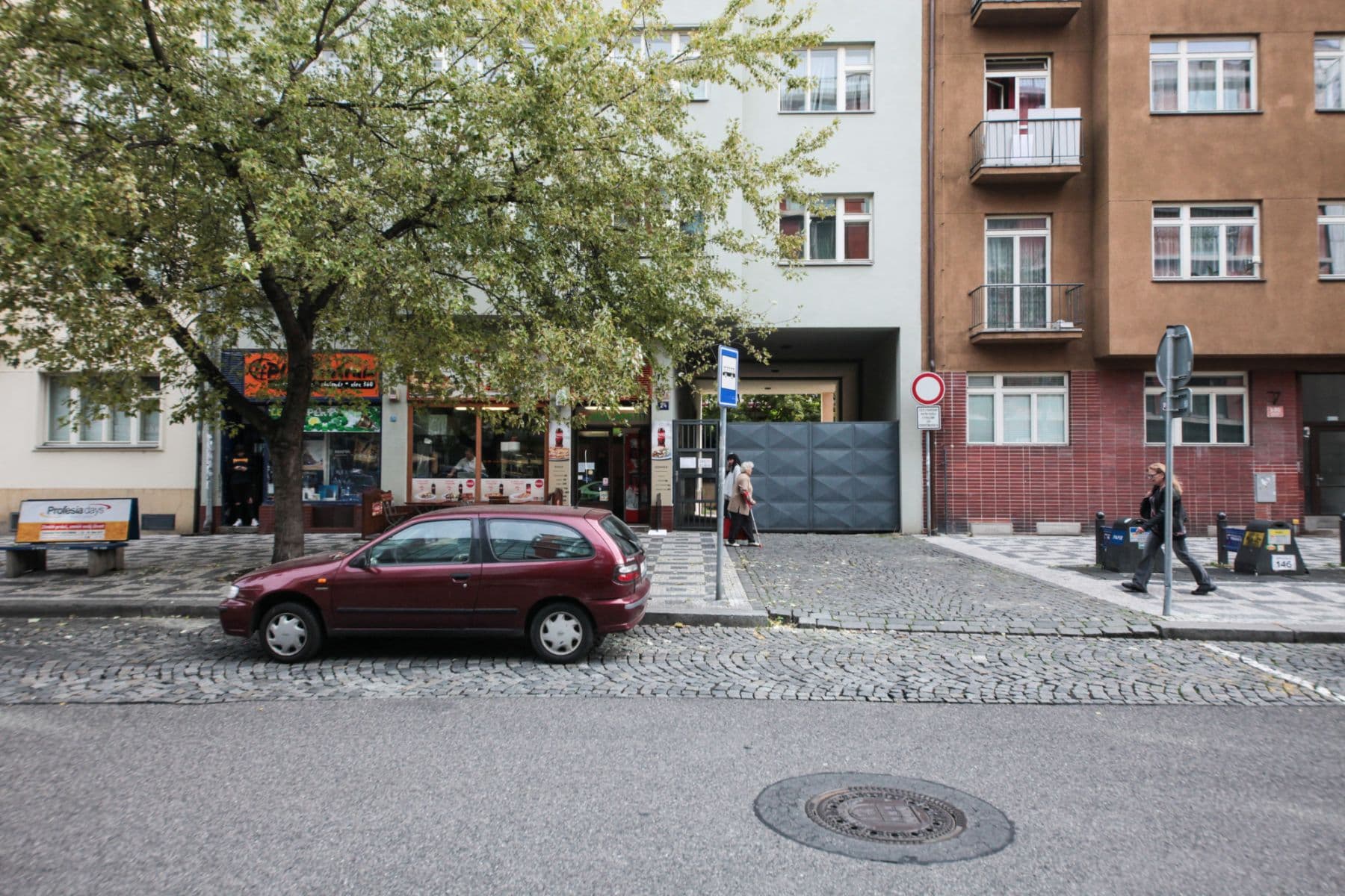 Pronájem bytu 90 m², Stroupežnického, Praha, Praha Pronájem bytu 90 m², Stroupežnického, Praha, Praha