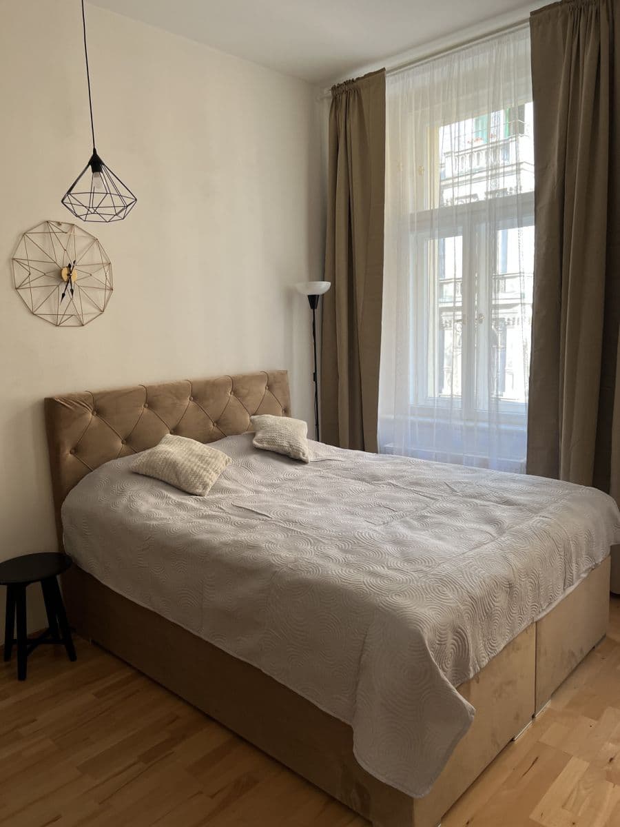 Pronájem bytu  26 m², Tyršova, Praha, Praha Pronájem bytu  26 m², Tyršova, Praha, Praha
