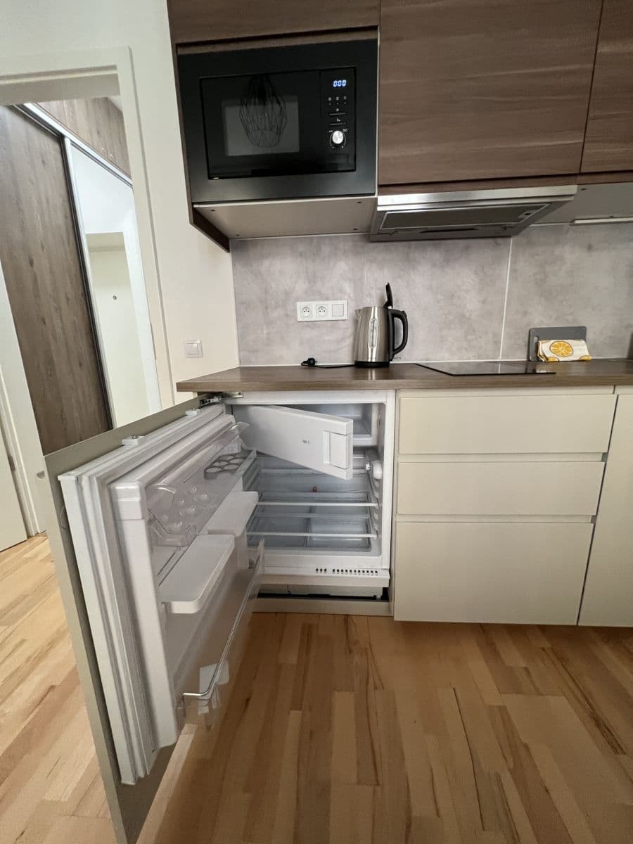 Pronájem bytu  26 m², Tyršova, Praha, Praha Pronájem bytu  26 m², Tyršova, Praha, Praha