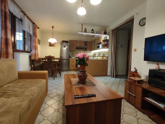 Pronájem bytu 220 m², Vinařská, Pavlov, Jihomoravský kraj Pronájem bytu 220 m², Vinařská, Pavlov, Jihomoravský kraj