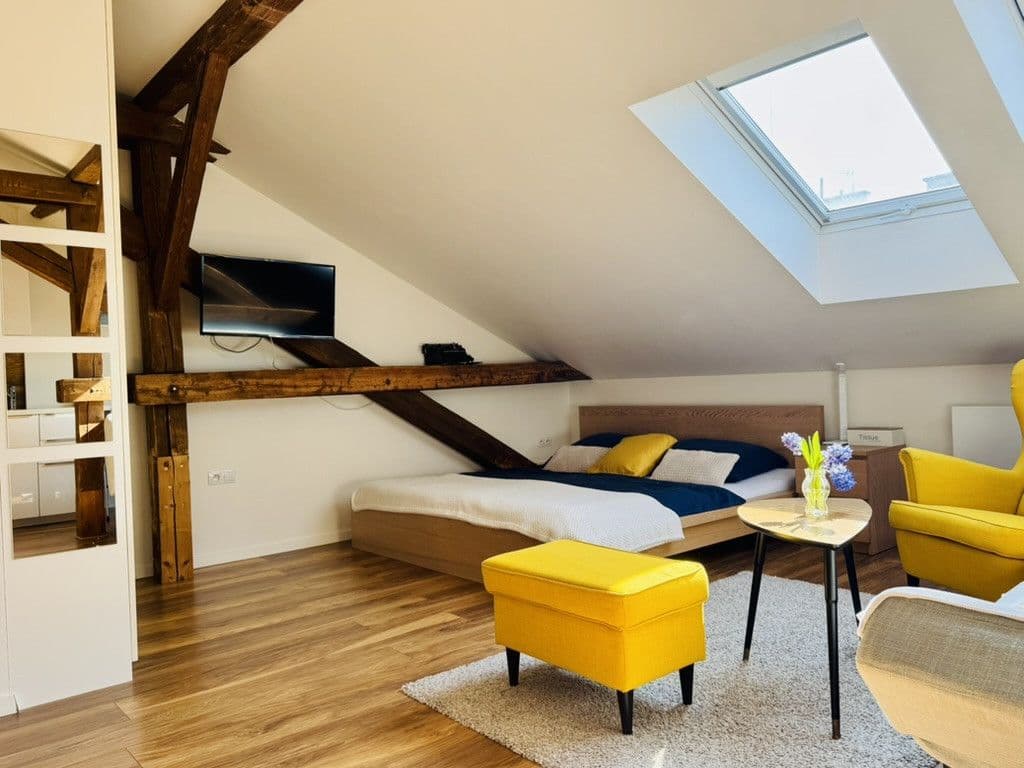 Pronájem bytu 34 m², Bulharská, Praha, Praha Pronájem bytu 34 m², Bulharská, Praha, Praha