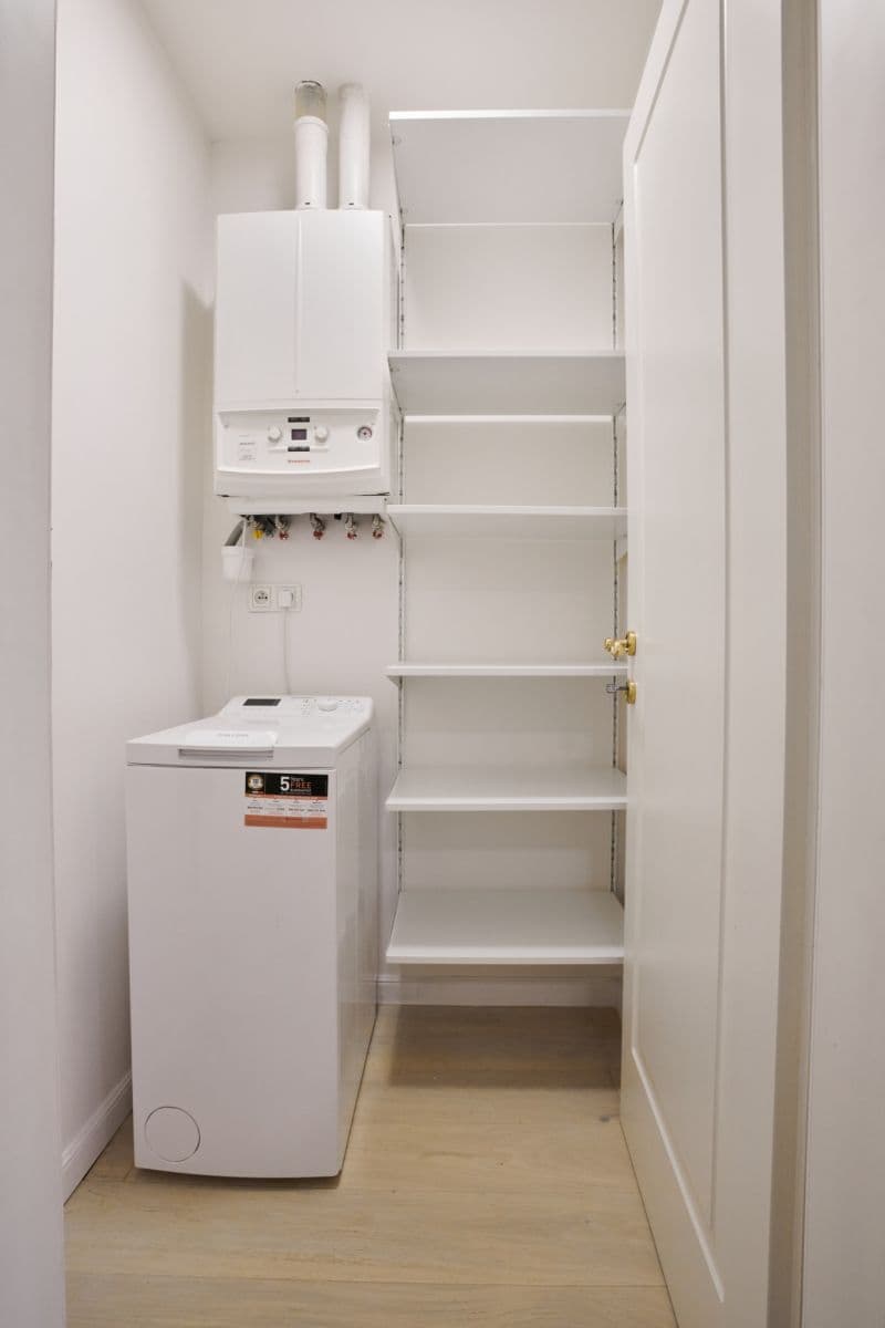 Pronájem bytu 33 m², V Lesíčku, Praha, Praha Pronájem bytu 33 m², V Lesíčku, Praha, Praha