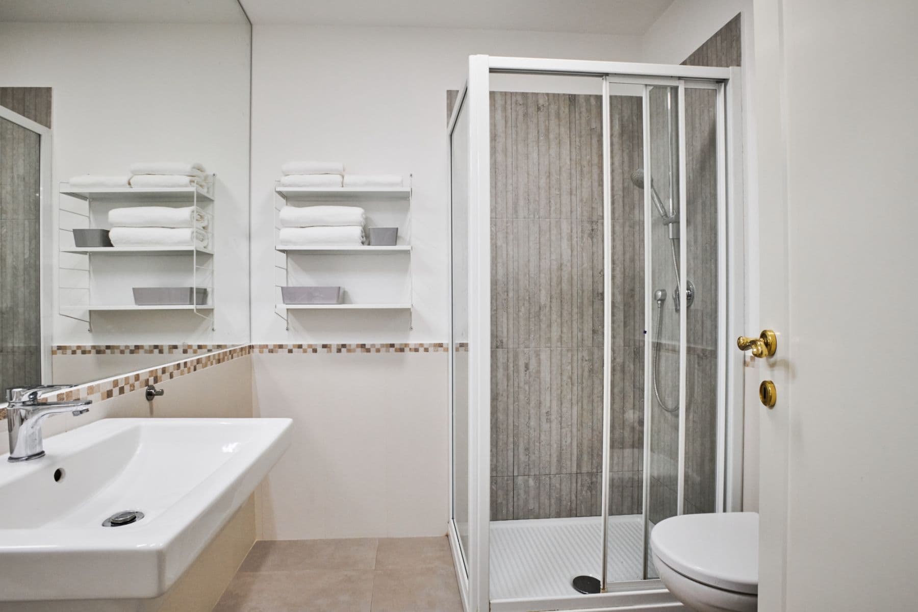 Pronájem bytu 33 m², V Lesíčku, Praha, Praha Pronájem bytu 33 m², V Lesíčku, Praha, Praha