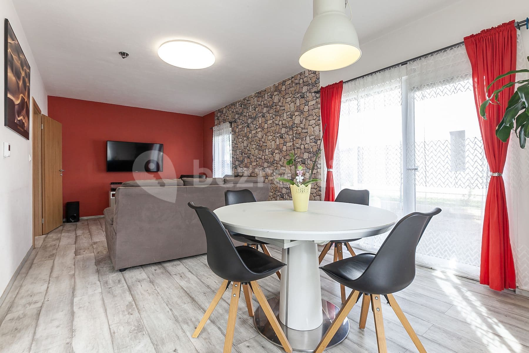 Prodej domu 96 m², pozemek 509 m², Tyršova, Milovice, Středočeský kraj Prodej domu 96 m², pozemek 509 m², Tyršova, Milovice, Středočeský kraj