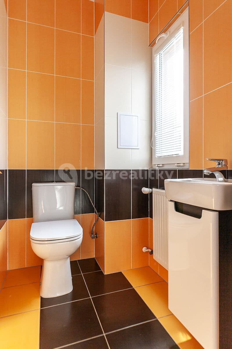 Prodej domu 96 m², pozemek 509 m², Tyršova, Milovice, Středočeský kraj Prodej domu 96 m², pozemek 509 m², Tyršova, Milovice, Středočeský kraj