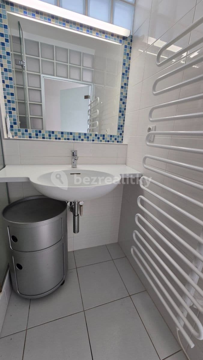 Pronájem bytu 2+1 51 m², Pavlovská, Praha, Praha Pronájem bytu 2+1 51 m², Pavlovská, Praha, Praha