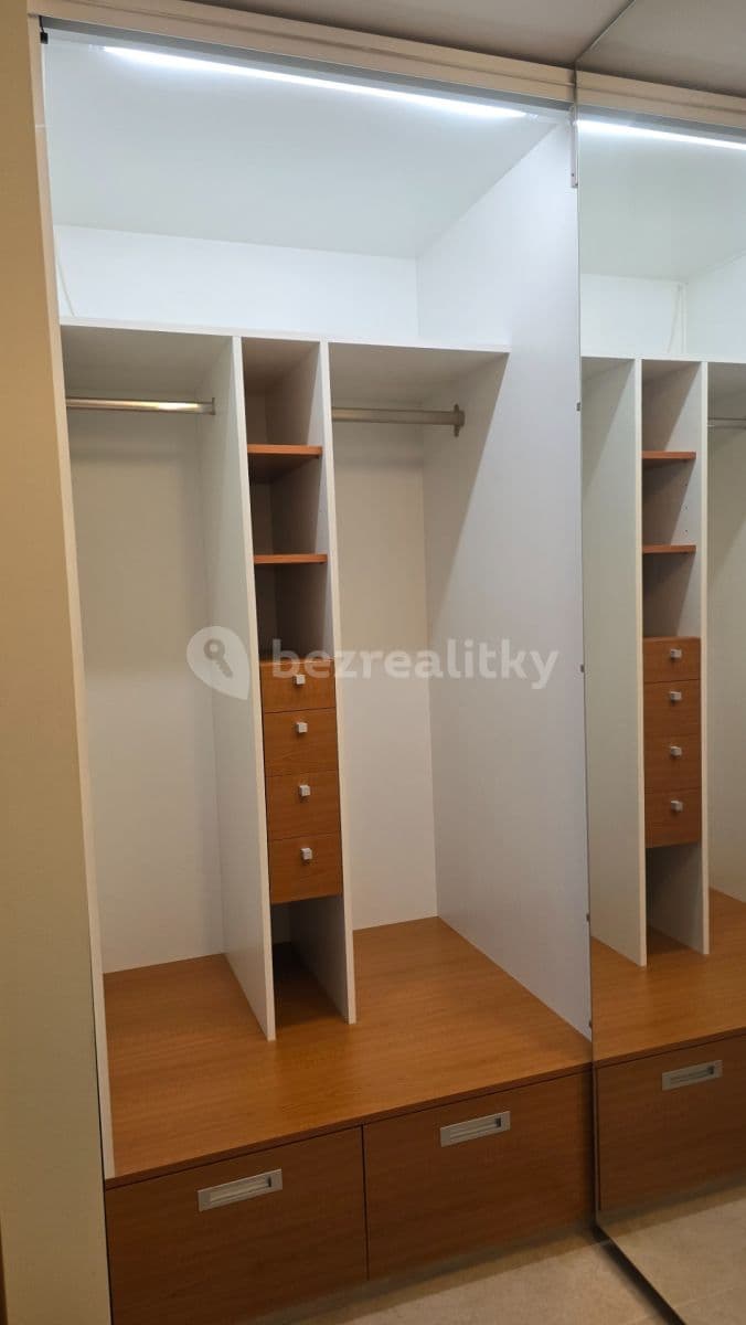 Pronájem bytu 2+1 51 m², Pavlovská, Praha, Praha Pronájem bytu 2+1 51 m², Pavlovská, Praha, Praha