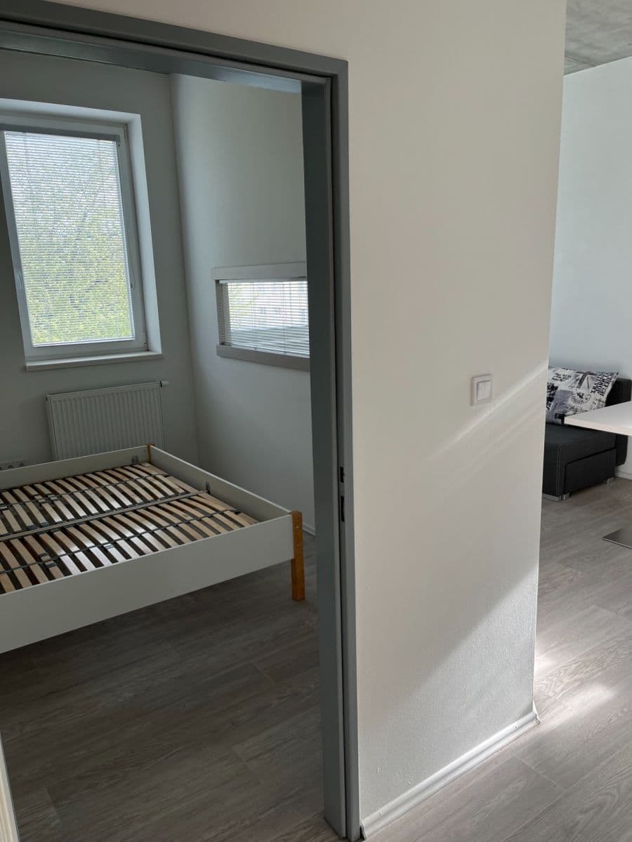 Pronájem bytu 2+kk 45 m², U Uhříněveské obory, Praha, Praha Pronájem bytu 2+kk 45 m², U Uhříněveské obory, Praha, Praha