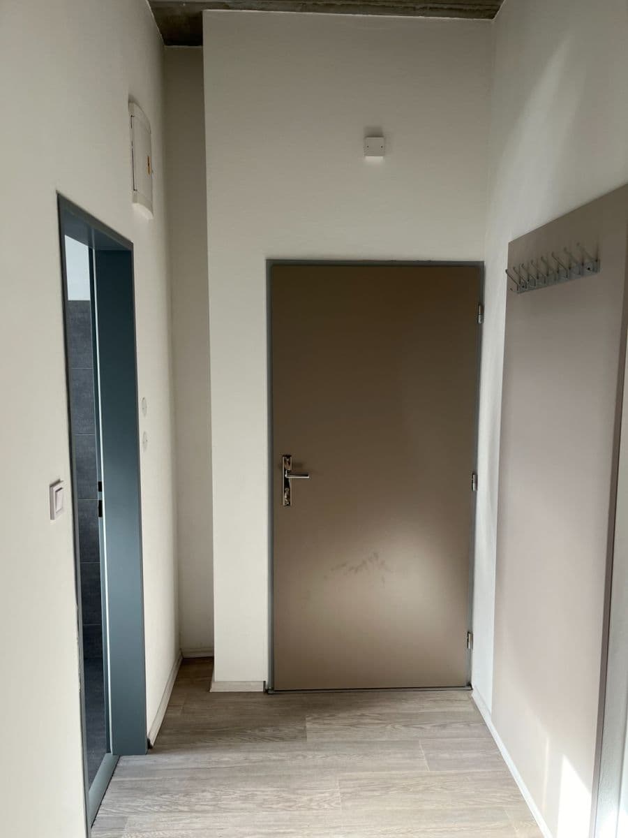 Pronájem bytu 2+kk 45 m², U Uhříněveské obory, Praha, Praha Pronájem bytu 2+kk 45 m², U Uhříněveské obory, Praha, Praha