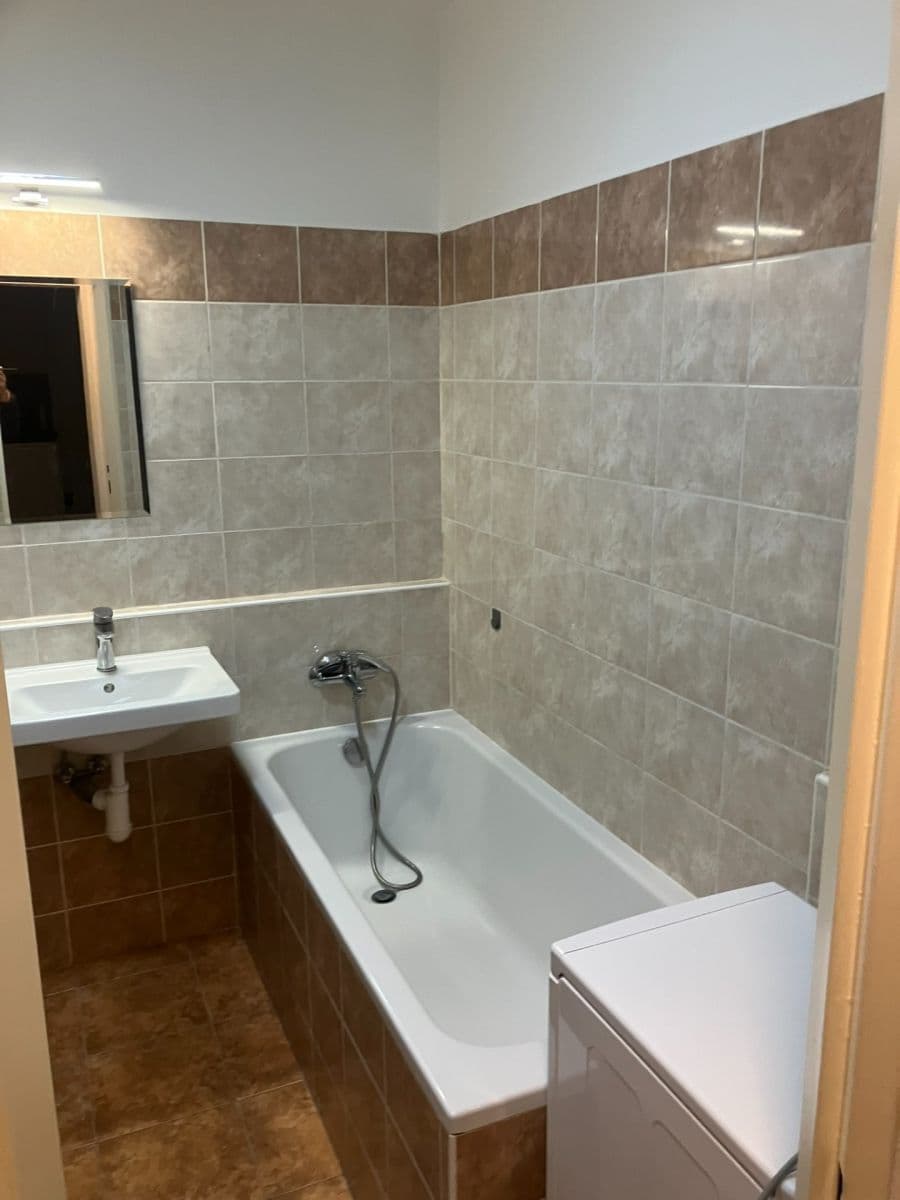 Pronájem bytu 2+kk 40 m², Štúrova, Praha, Praha Pronájem bytu 2+kk 40 m², Štúrova, Praha, Praha