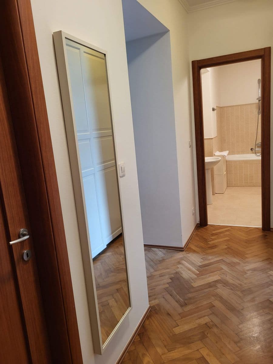 Pronájem bytu 45 m², Koubkova, Praha, Praha Pronájem bytu 45 m², Koubkova, Praha, Praha