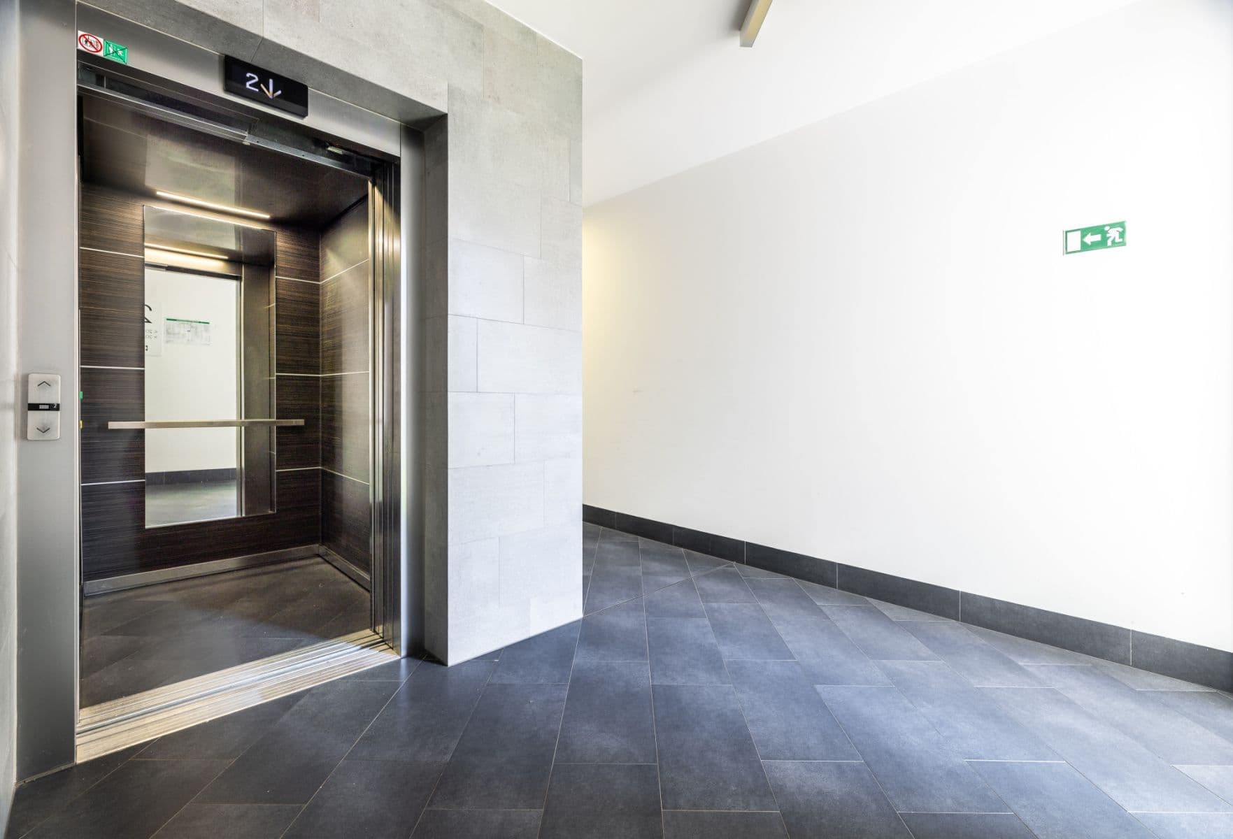 Pronájem bytu 40 m², U Michelského mlýna, Praha, Praha Pronájem bytu 40 m², U Michelského mlýna, Praha, Praha