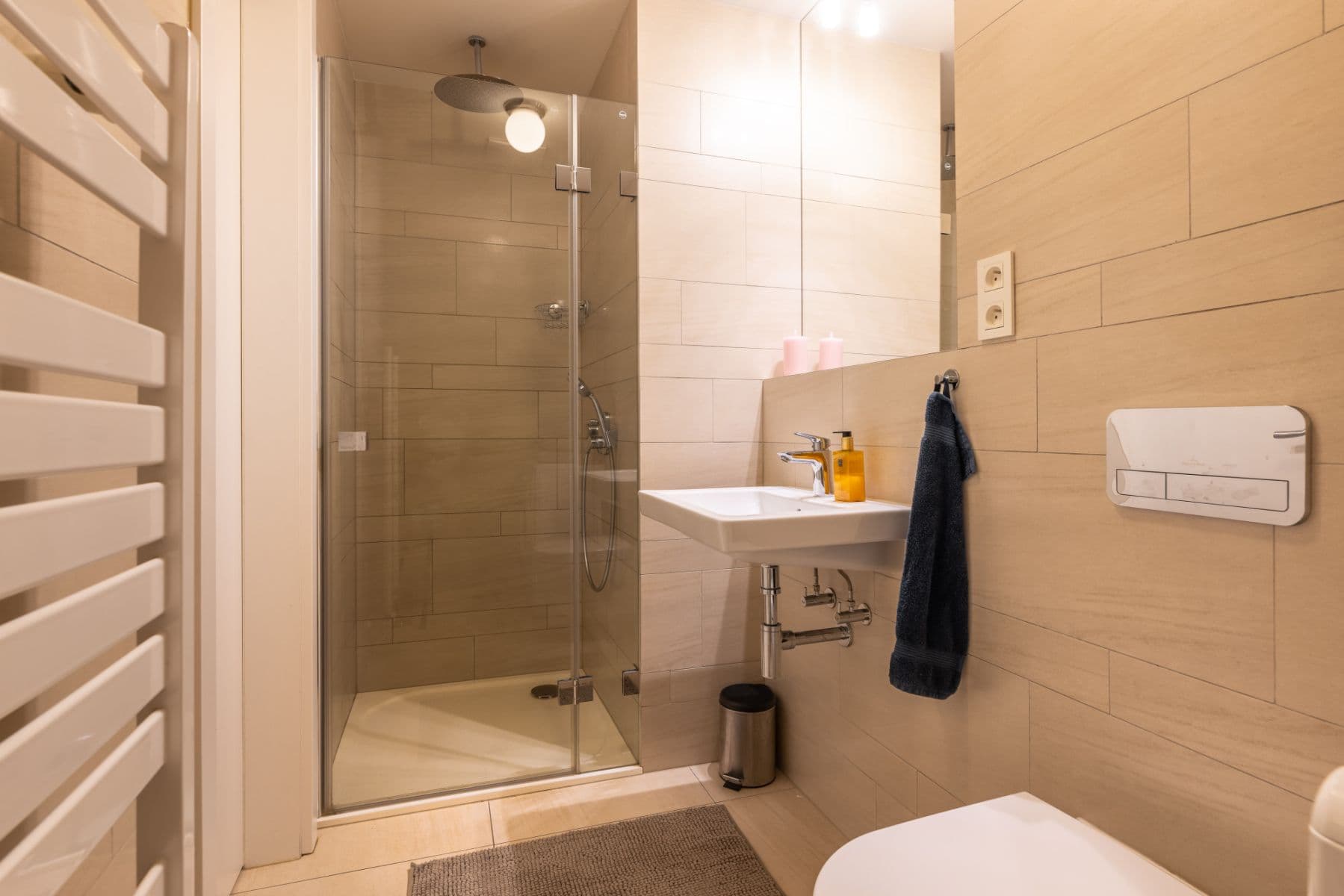 Pronájem bytu 40 m², U Michelského mlýna, Praha, Praha Pronájem bytu 40 m², U Michelského mlýna, Praha, Praha