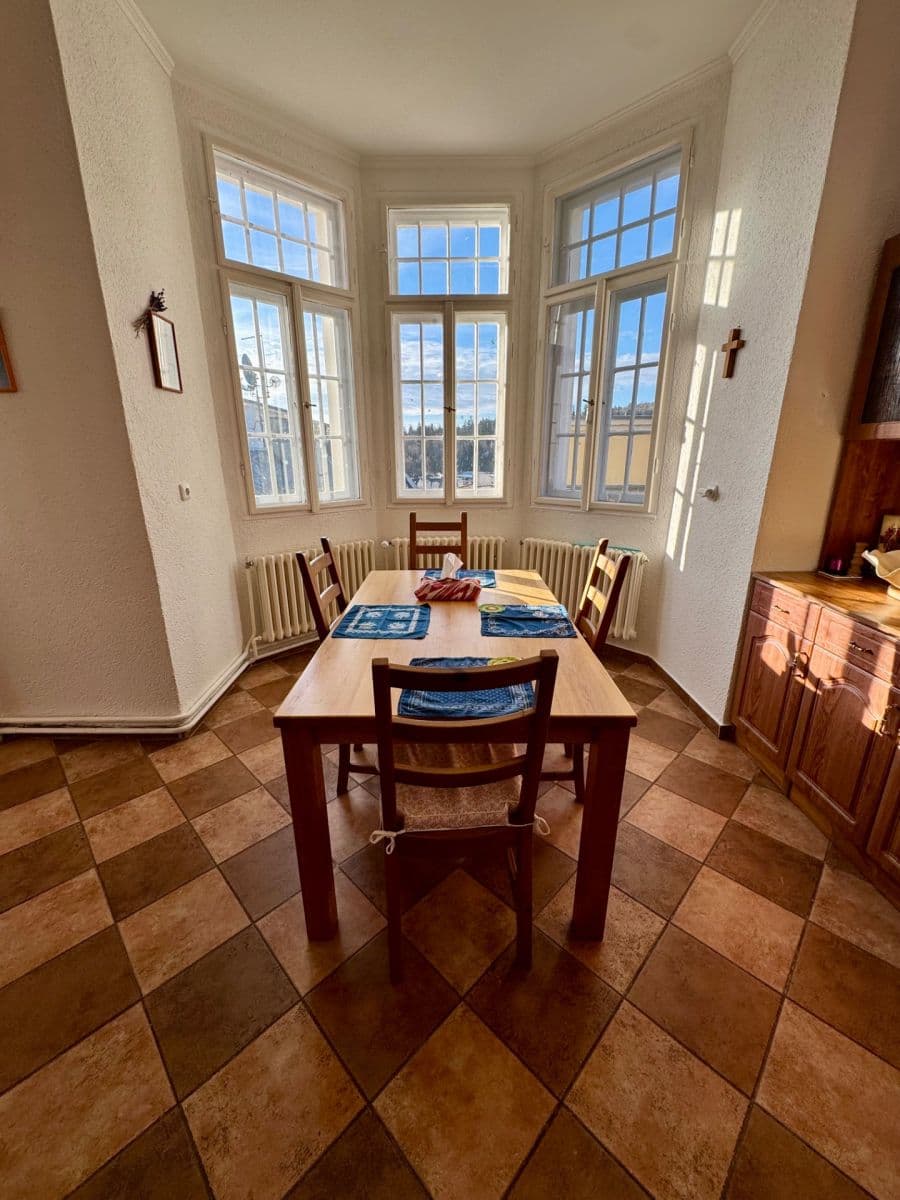 Prodej bytu 3+1 124 m², Úzká, Mariánské Lázně, Karlovarský kraj Prodej bytu 3+1 124 m², Úzká, Mariánské Lázně, Karlovarský kraj