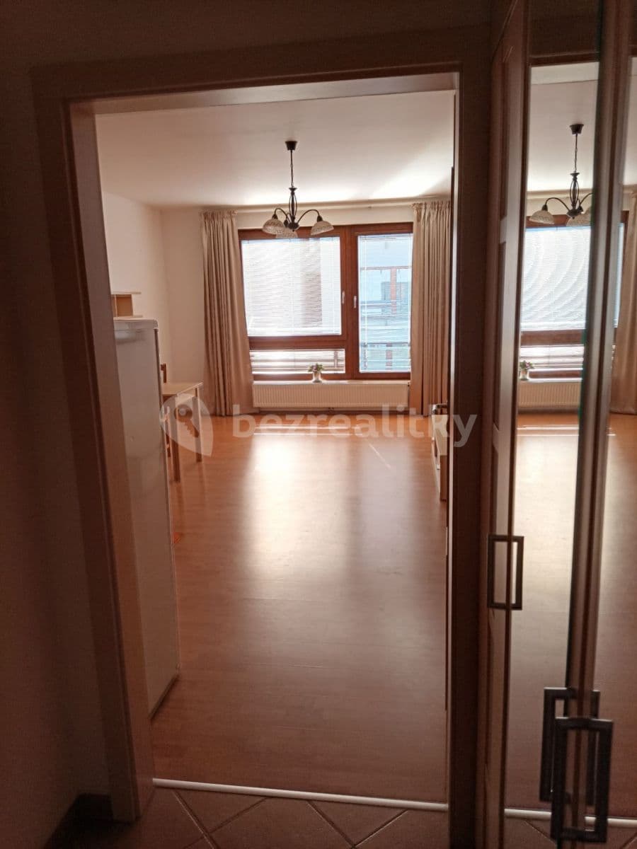 Pronájem bytu 1+kk 33 m², Jana Přibíka, Praha, Praha Pronájem bytu 1+kk 33 m², Jana Přibíka, Praha, Praha