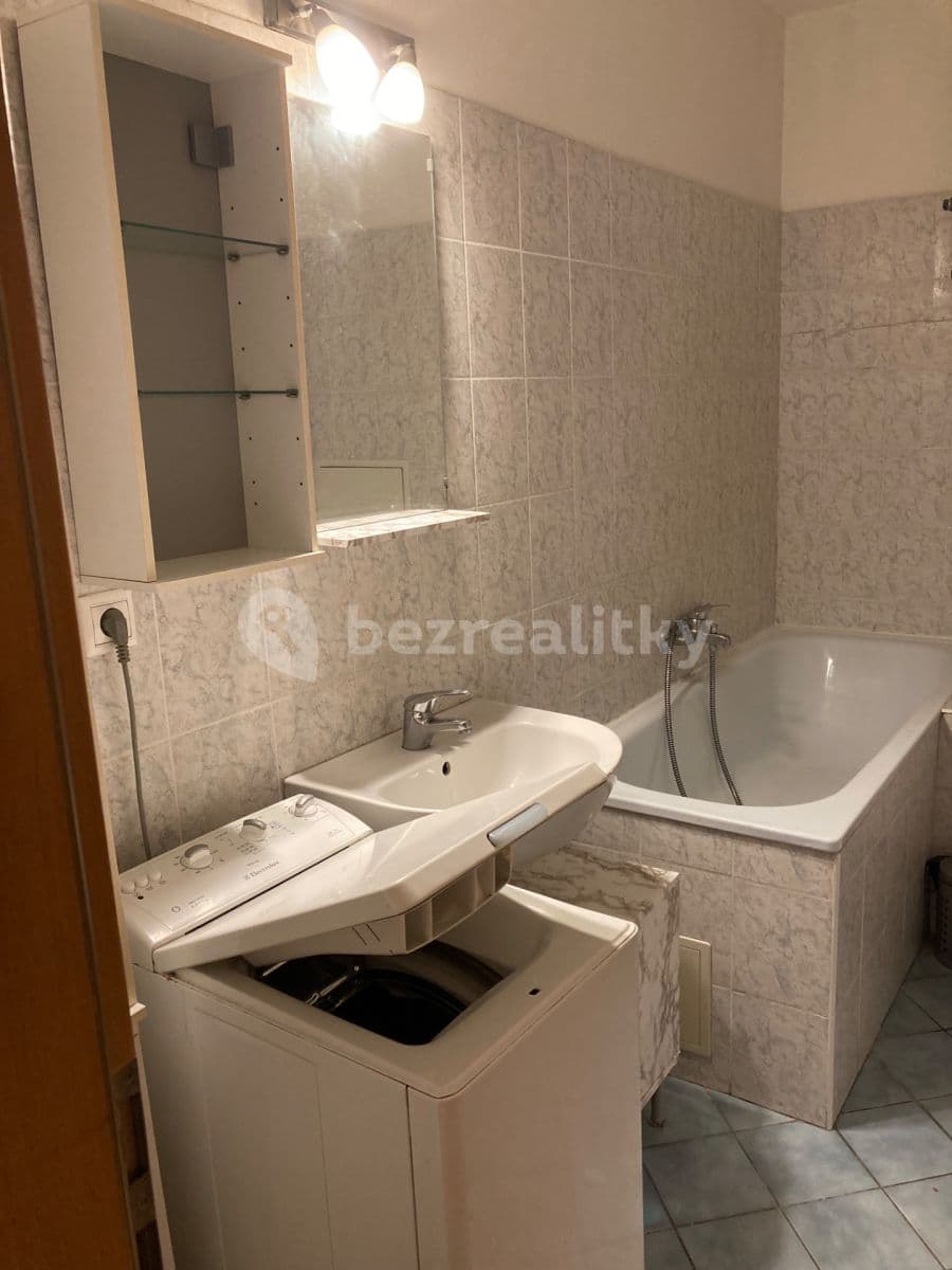 Pronájem bytu 2+1 45 m², Píniová, Vrakuňa, Bratislavský kraj Pronájem bytu 2+1 45 m², Píniová, Vrakuňa, Bratislavský kraj