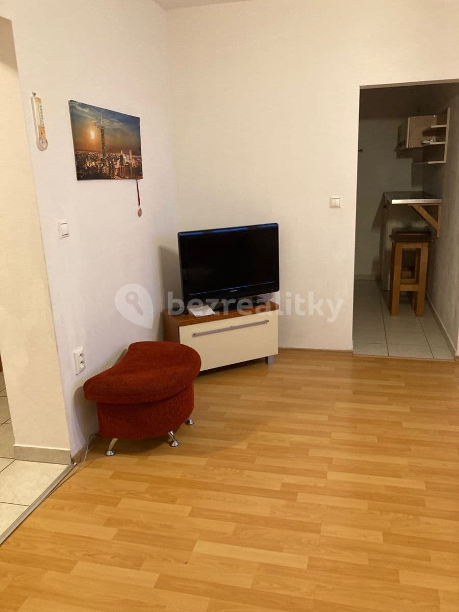 Pronájem bytu 2+1 45 m², Píniová, Vrakuňa, Bratislavský kraj Pronájem bytu 2+1 45 m², Píniová, Vrakuňa, Bratislavský kraj