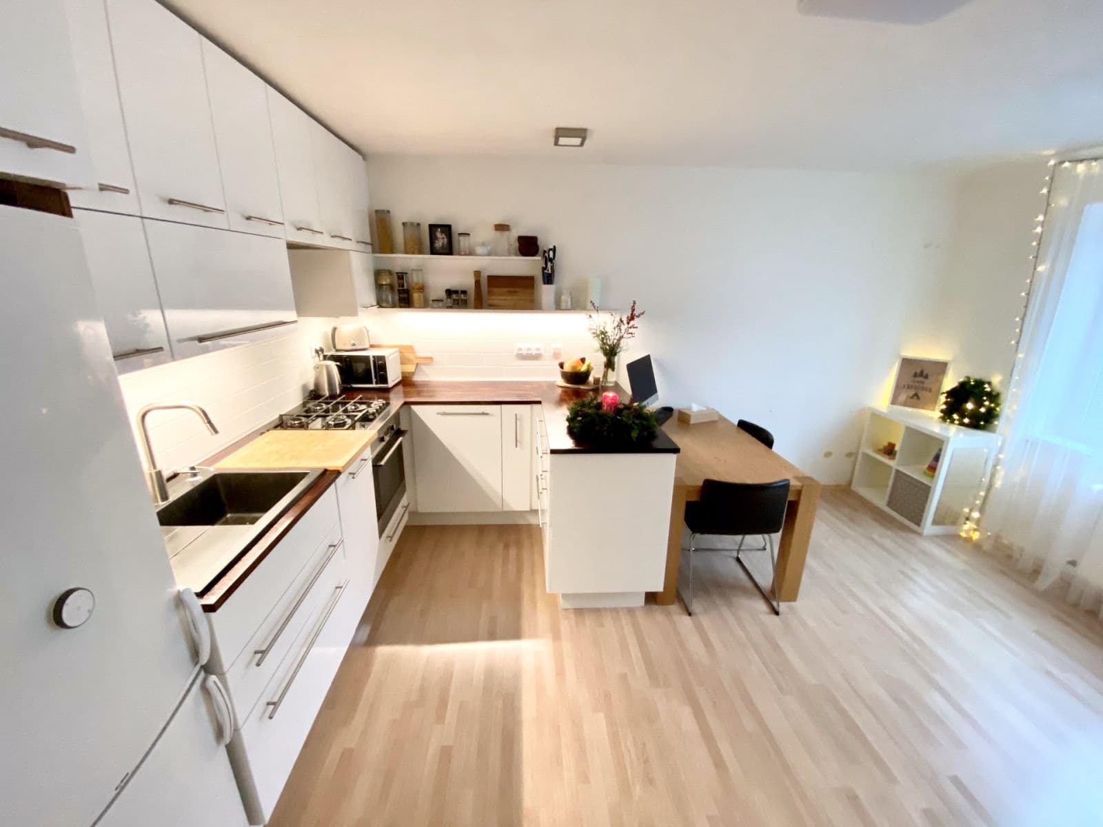 Pronájem bytu 2+kk 50 m², Sámova, Praha, Praha Pronájem bytu 2+kk 50 m², Sámova, Praha, Praha
