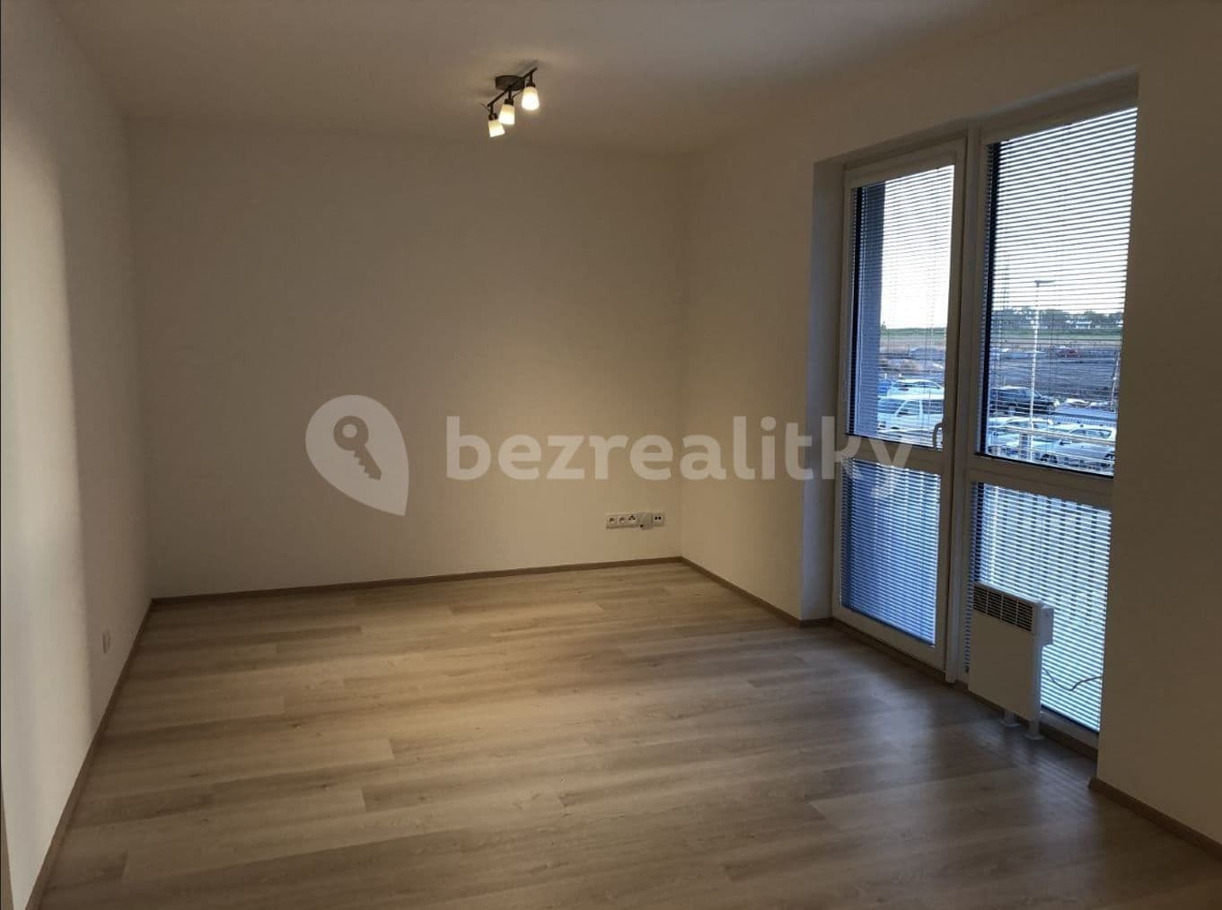 Pronájem bytu 2+kk 56 m², Štěrbova, Chýně, Středočeský kraj Pronájem bytu 2+kk 56 m², Štěrbova, Chýně, Středočeský kraj