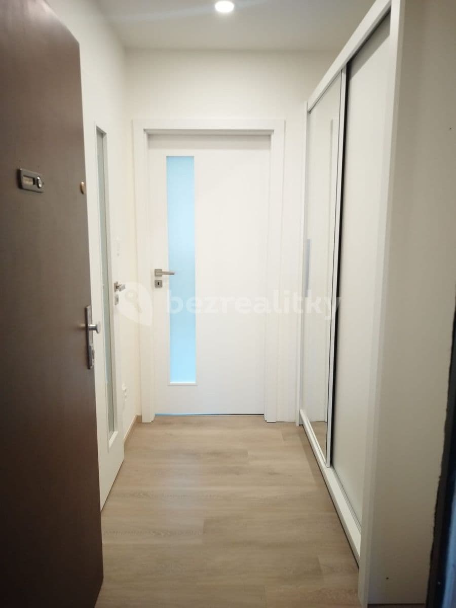 Pronájem bytu 1+kk 36 m², Vysočanská, Praha, Praha Pronájem bytu 1+kk 36 m², Vysočanská, Praha, Praha