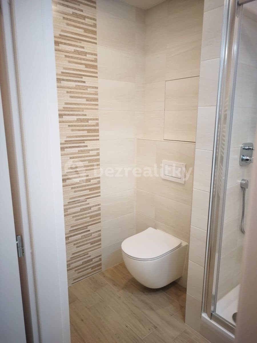 Pronájem bytu 1+kk 36 m², Vysočanská, Praha, Praha Pronájem bytu 1+kk 36 m², Vysočanská, Praha, Praha