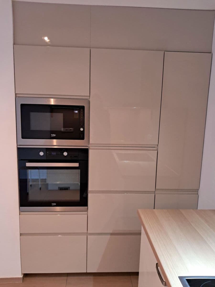 Pronájem bytu 2+kk 89 m², Libušina, Roudnice nad Labem, Ústecký kraj Pronájem bytu 2+kk 89 m², Libušina, Roudnice nad Labem, Ústecký kraj