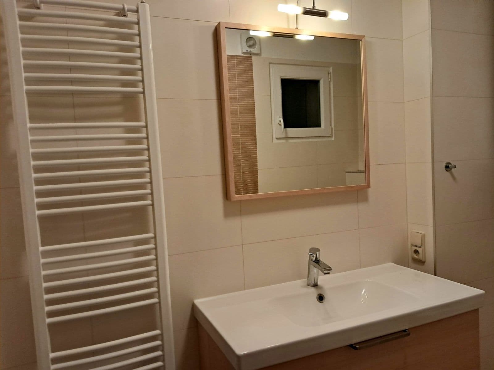 Pronájem bytu 2+kk 89 m², Libušina, Roudnice nad Labem, Ústecký kraj Pronájem bytu 2+kk 89 m², Libušina, Roudnice nad Labem, Ústecký kraj