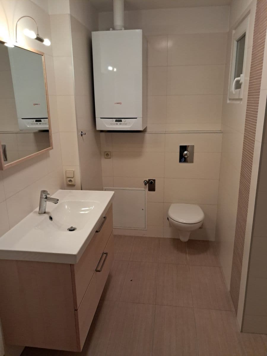 Pronájem bytu 2+kk 89 m², Libušina, Roudnice nad Labem, Ústecký kraj Pronájem bytu 2+kk 89 m², Libušina, Roudnice nad Labem, Ústecký kraj