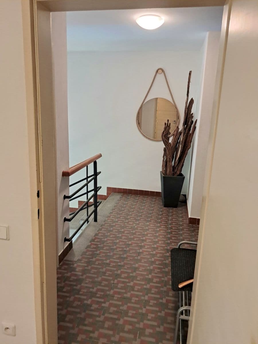 Pronájem bytu 2+kk 89 m², Libušina, Roudnice nad Labem, Ústecký kraj Pronájem bytu 2+kk 89 m², Libušina, Roudnice nad Labem, Ústecký kraj